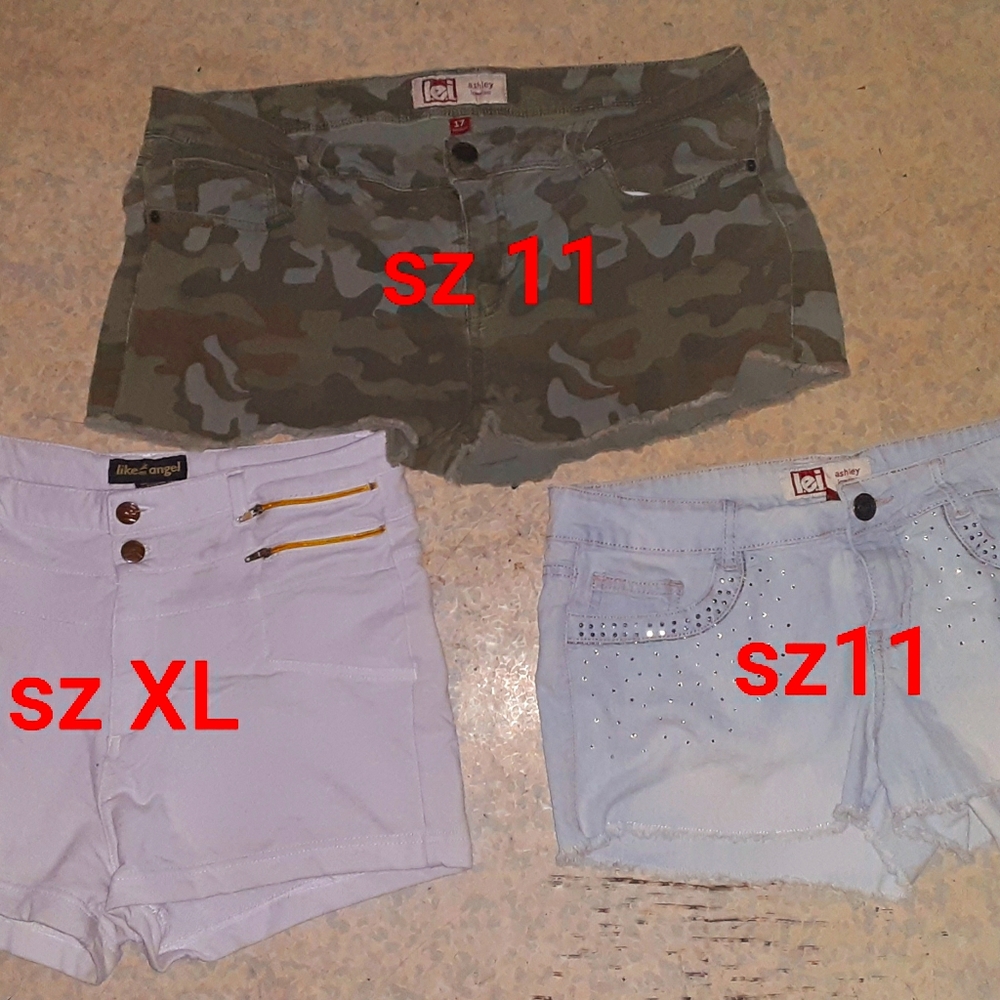 3 pairs shorts sz11 LEI and one xl